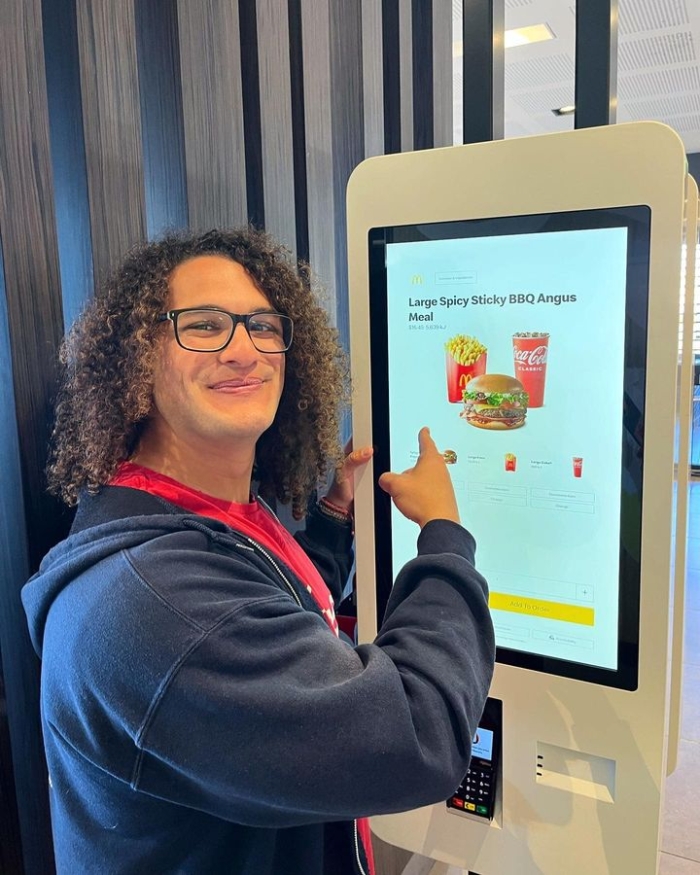 The Roadies are at Camden McDonald’s checking out…